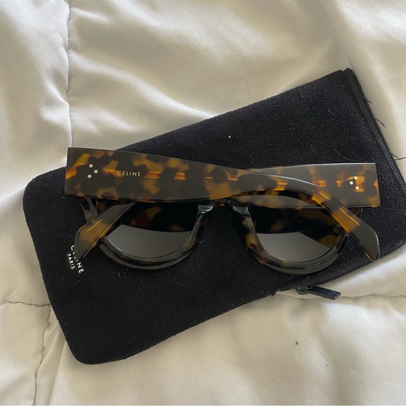 Celine CL40008F Tortoise - Picture 2 of 8